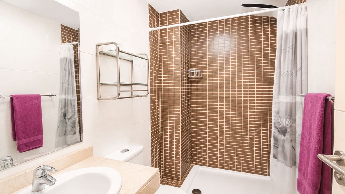 3 bedroom Apartment for sale in La Alcaidesa with pool garage - € 318,000 (Ref: 9726188)