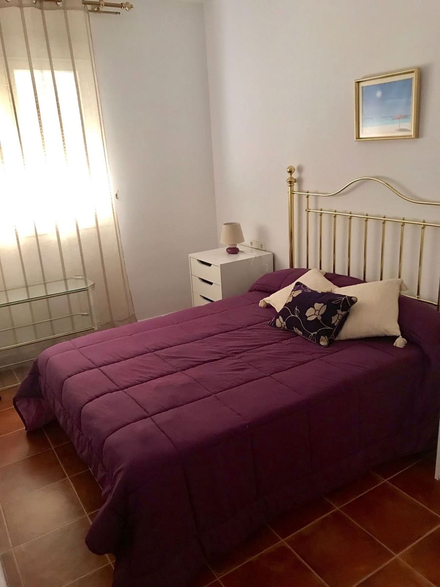 1 Zimmer Apartment zu vermieten in La Alcaidesa mit Pool Garage - 750 € (Ref: 9803784)