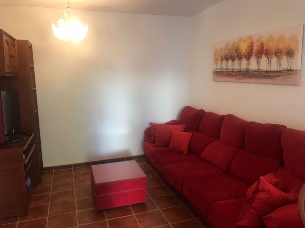 1 Zimmer Apartment zu vermieten in La Alcaidesa mit Pool Garage - 750 € (Ref: 9803784)