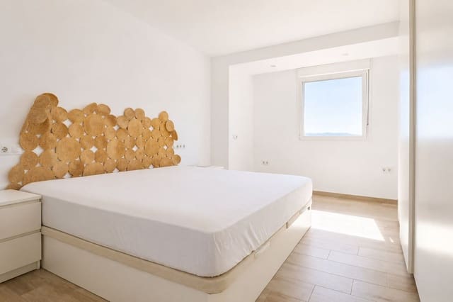 4 sovrum Takvåning till salu i Centro - San Felipe - Huerta Fava, La Línea de la Concepción - 375 000 € (Ref: 9862392)