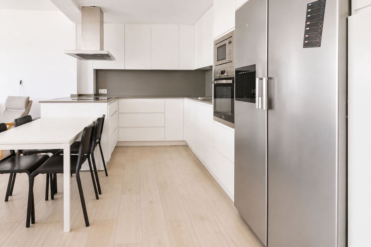 4 bedroom Penthouse for sale in La Linea de la Concepcion - € 375,000 (Ref: 9862392)