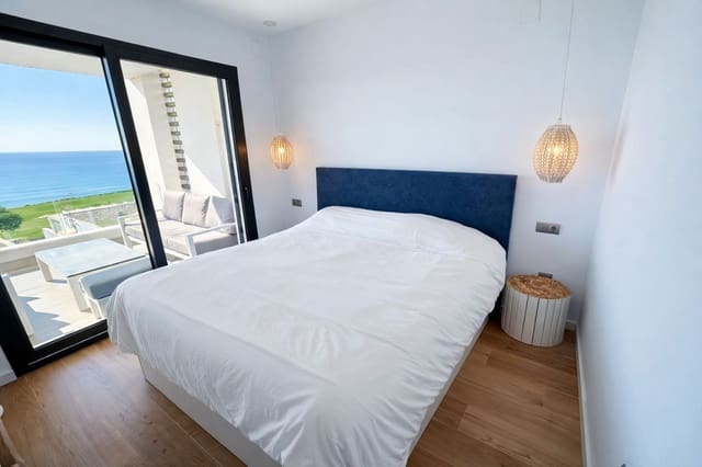 2 makuuhuone Ranta-asunto lomavuokrausta paikassa La Alcaidesa mukana uima-altaan 
autotalli - 1 020 € (Ref: 9923033)