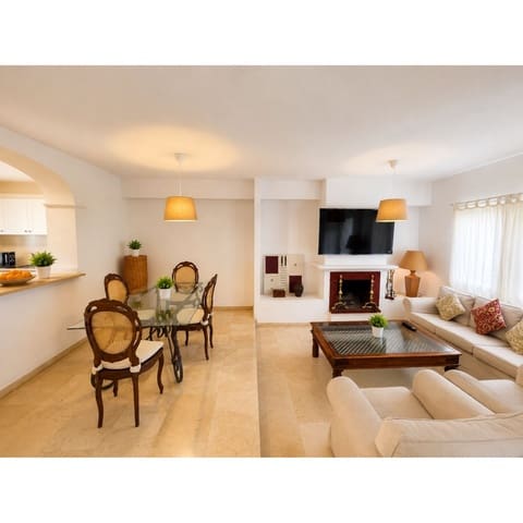 3 soveværelse Byhus til salg i Bel-Air, Estepona med swimmingpool - € 439.000 (Ref: 9923064)