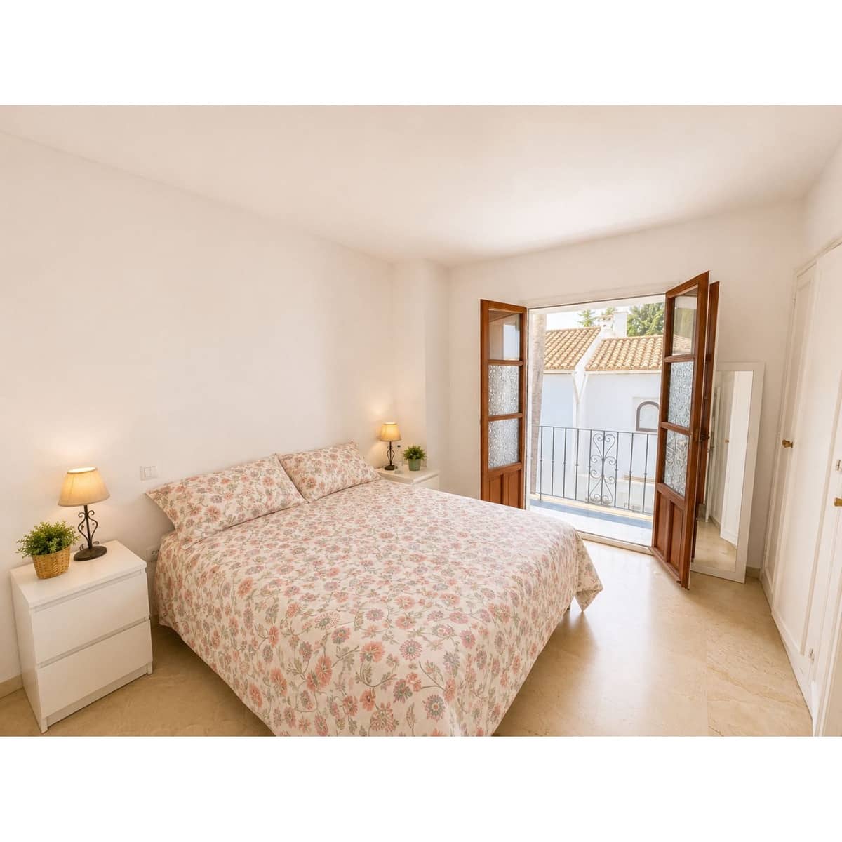 3 bedroom Townhouse for sale in Bel-Air with pool - € 439,000 (Ref: 9923064)