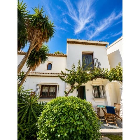3 soveværelse Byhus til salg i Bel-Air, Estepona med swimmingpool - € 439.000 (Ref: 9923064)