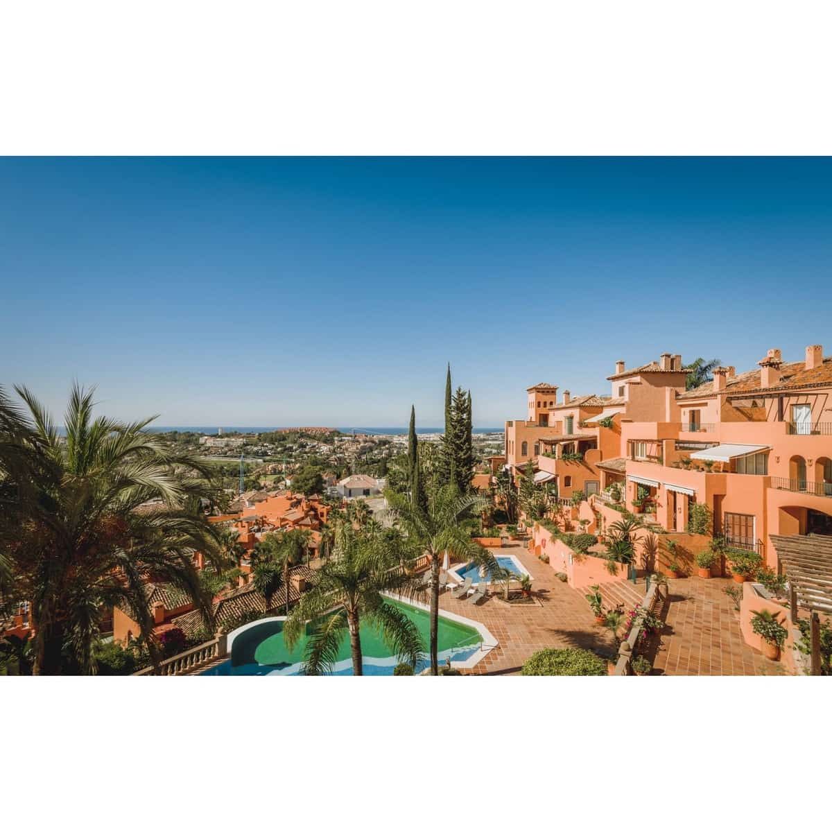 3 sypialnia Apartament na sprzedaż w Marbella z basenem - 1 950 000 € (Ref: 9928258)