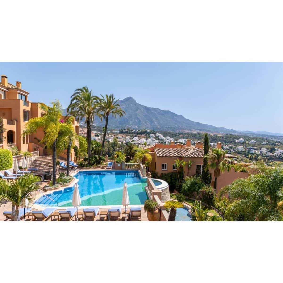 3 sypialnia Apartament na sprzedaż w Marbella z basenem - 1 950 000 € (Ref: 9928258)