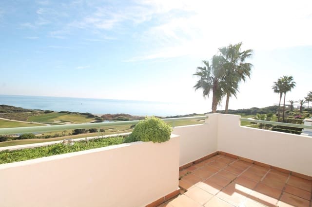 2 bedroom Apartment for rent in La Alcaidesa with pool garage - € 1,400 (Ref: 9985564)