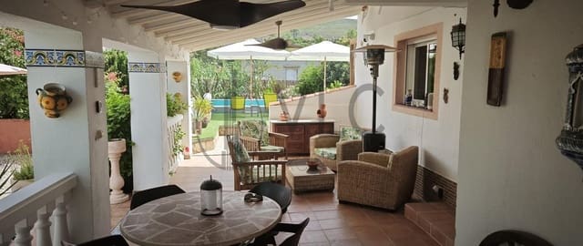 4 quarto Moradia para venda em Turís com piscina garagem - 360 000 € (Ref: 10002393)