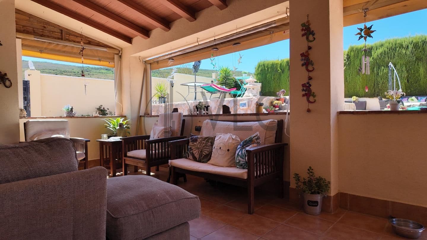 Chalet de 6 habitaciones en Turís en venta con piscina garaje - 299.950 € (Ref: 10077551)