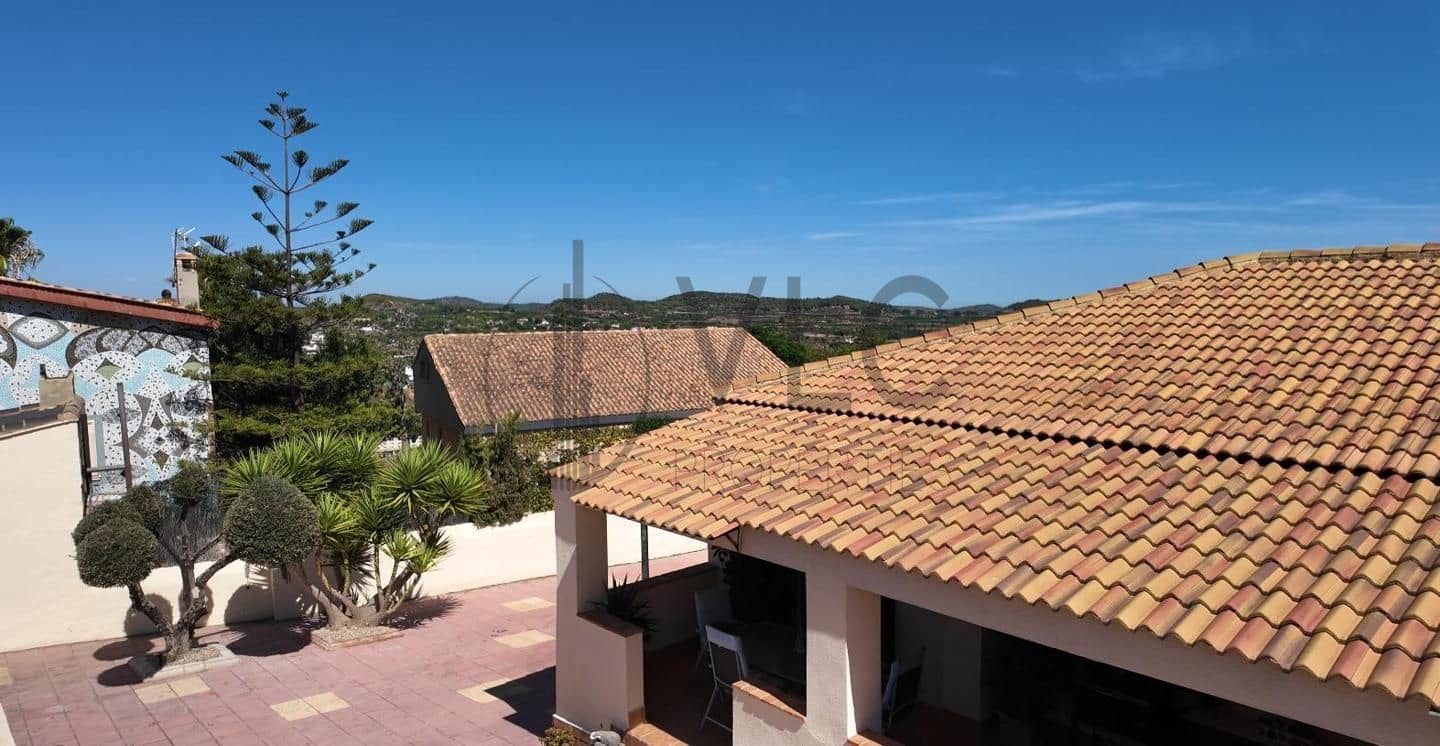 Chalet de 6 habitaciones en Turís en venta con piscina garaje - 299.950 € (Ref: 10077551)