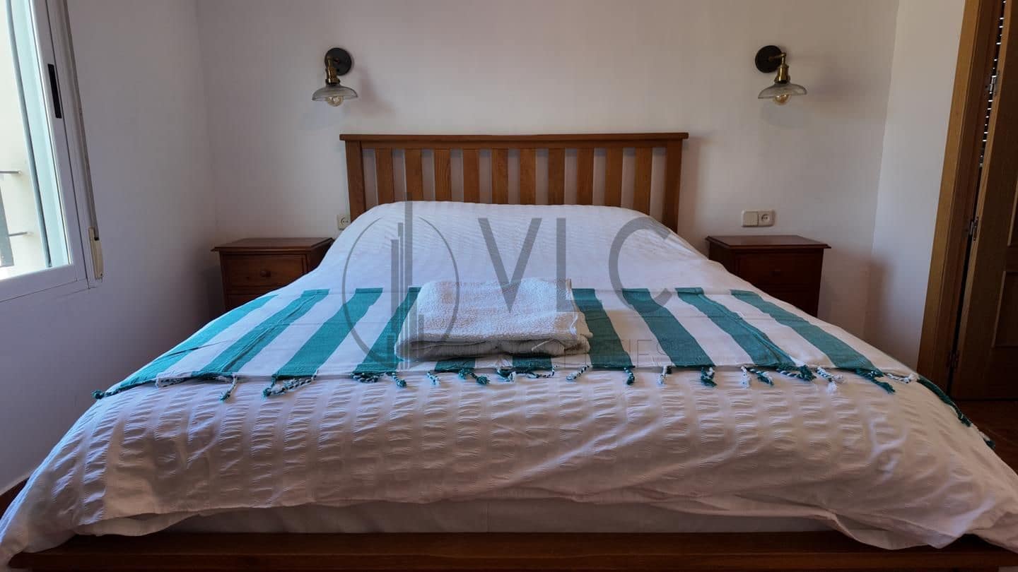 11 bedroom Villa for rent in Turis with pool garage - € 700 (Ref: 10130223)