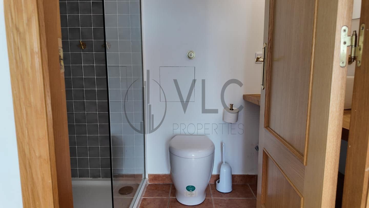 11 bedroom Villa for rent in Turis with pool garage - € 700 (Ref: 10130223)