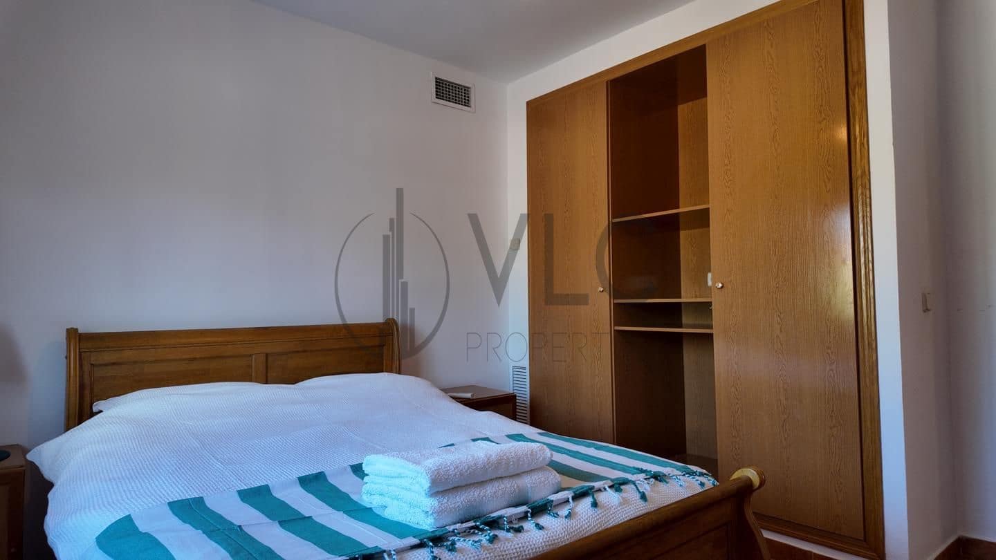 11 bedroom Villa for rent in Turis with pool garage - € 700 (Ref: 10130223)