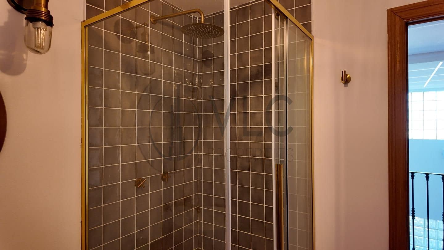 11 bedroom Villa for rent in Turis with pool garage - € 700 (Ref: 10130223)