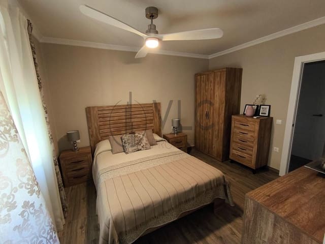 4 soverom Villa til salgs i Turís med svømmebasseng garasje - € 395 000 (Ref: 10169085)