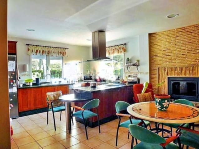 4 quarto Moradia para venda em Alcoy / Alcoi com piscina garagem - 345 000 € (Ref: 6840153)