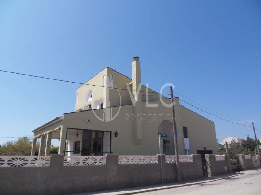 4 slaapkamer Villa te koop in Almassora / Almazora met garage - € 350.000 (Ref: 6840170)