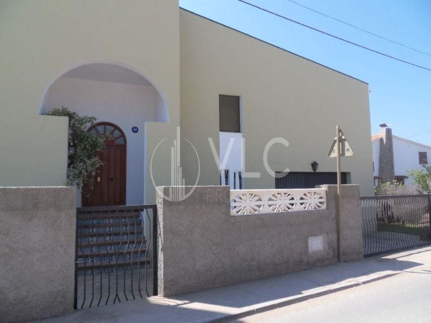 4 slaapkamer Villa te koop in Almassora / Almazora met garage - € 350.000 (Ref: 6840170)