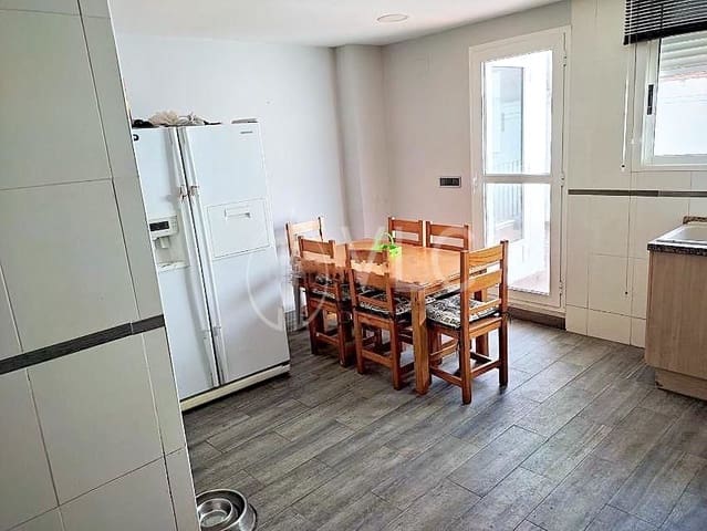 Chalet de 3 habitaciones en Corbera en venta con garaje - 192.000 € (Ref: 6853019)