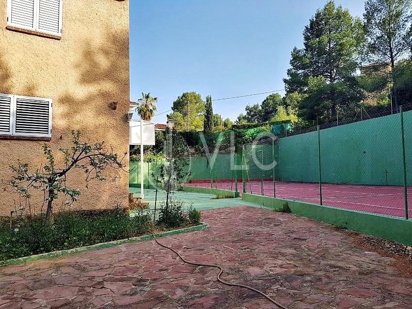 4 sovrum Villa till salu i Estivella med pool garage - 375 000 € (Ref: 6867335)