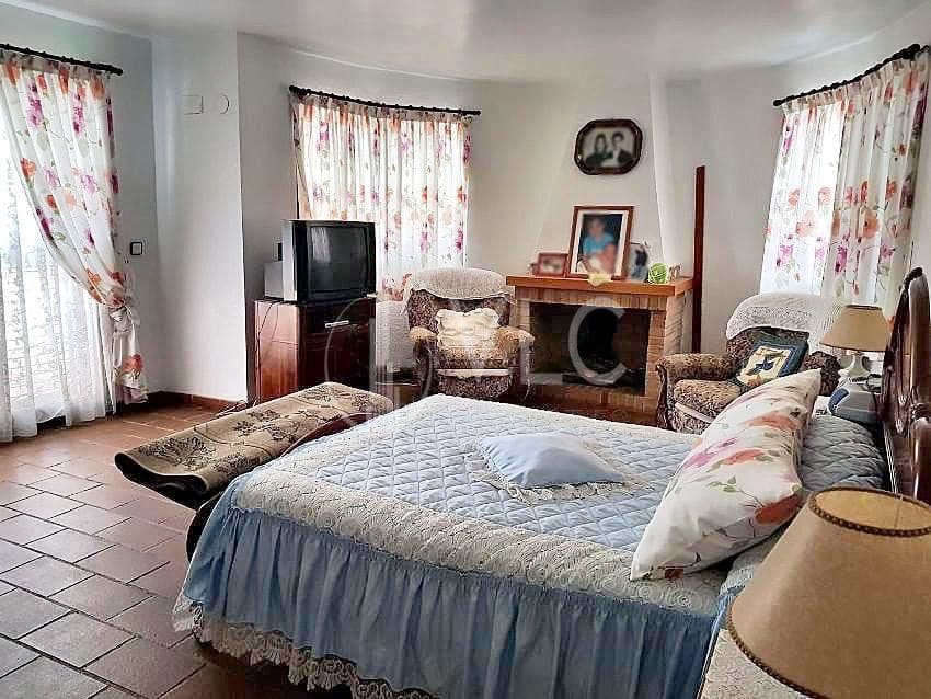 4 sovrum Villa till salu i Estivella med pool garage - 375 000 € (Ref: 6867335)