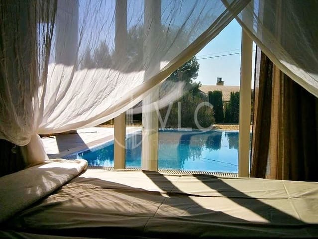 5 chambre Villa/Maison à vendre à Gilet avec piscine garage - 795 000 € (Ref: 6867336)