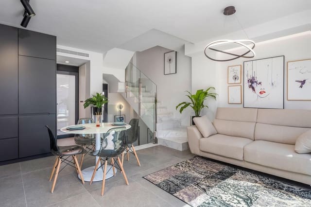 Bungalow de 3 habitaciones en Zona Pueblo, Guardamar del Segura en venta con piscina garaje - 319.000 € (Ref: 7130478)