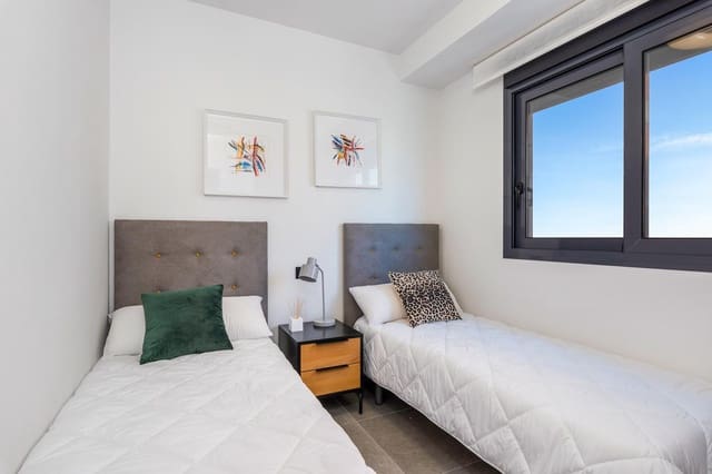 Bungalow de 3 habitaciones en Zona Pueblo, Guardamar del Segura en venta con piscina garaje - 319.000 € (Ref: 7130478)
