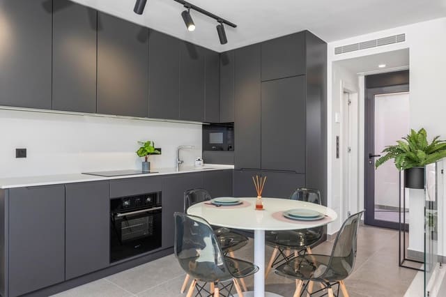 Bungalow de 3 habitaciones en Zona Pueblo, Guardamar del Segura en venta con piscina garaje - 319.000 € (Ref: 7130478)