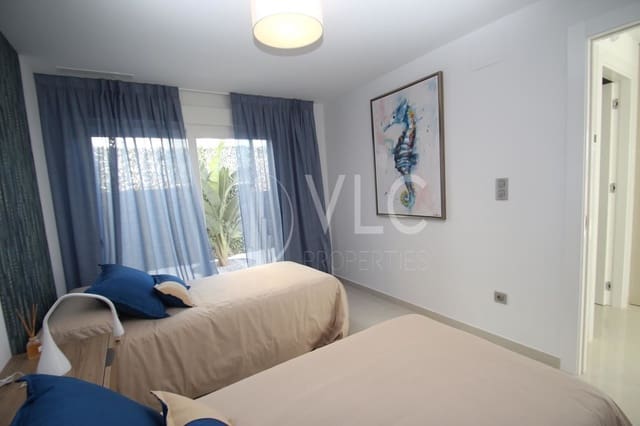 3 slaapkamer Villa te koop in La Manga del Mar Menor met zwembad garage - € 466.960 (Ref: 7133738)