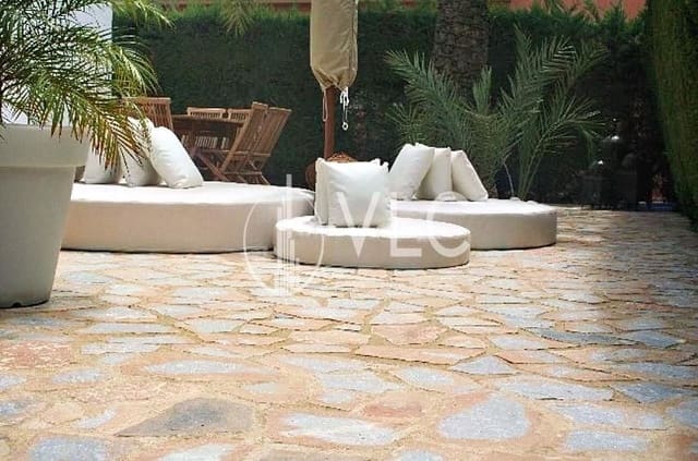 6 soveværelse Villa til salg i Dehesa de Campoamor, Orihuela med swimmingpool - € 798.000 (Ref: 7171030)