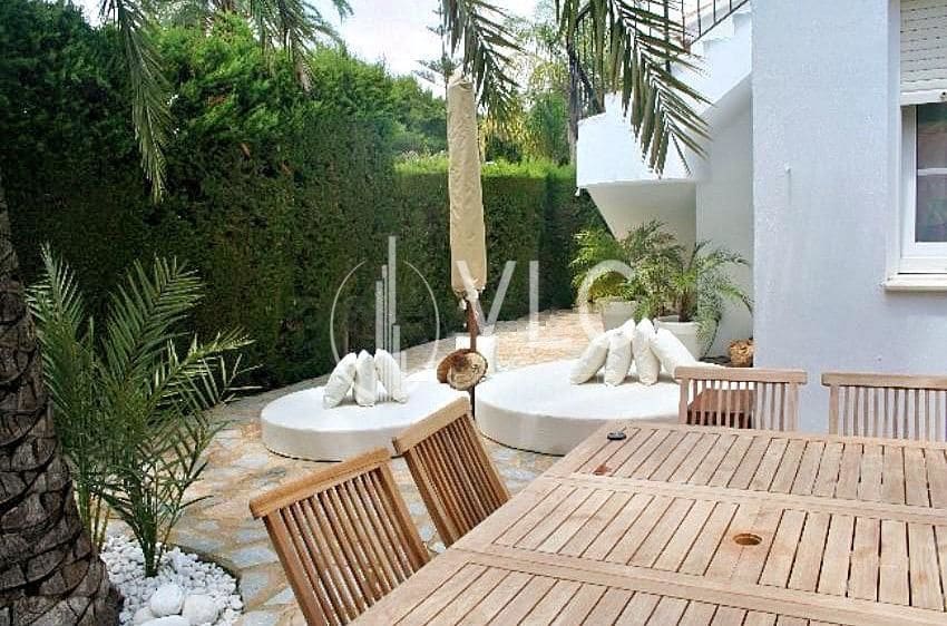 6 bedroom Villa for sale in Campoamor with pool - € 798,000 (Ref: 7171030)