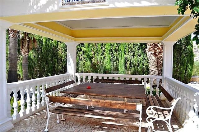 5 slaapkamer Villa te koop in Maryvilla, Calpe / Calp met zwembad garage - € 895.000 (Ref: 7176357)