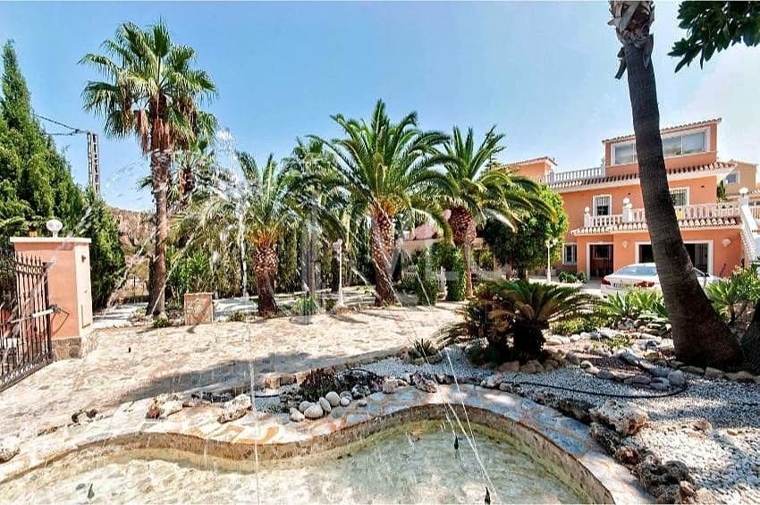 5 soveværelse Villa til salg i Calpe / Calp med swimmingpool garage - € 895.000 (Ref: 7176357)