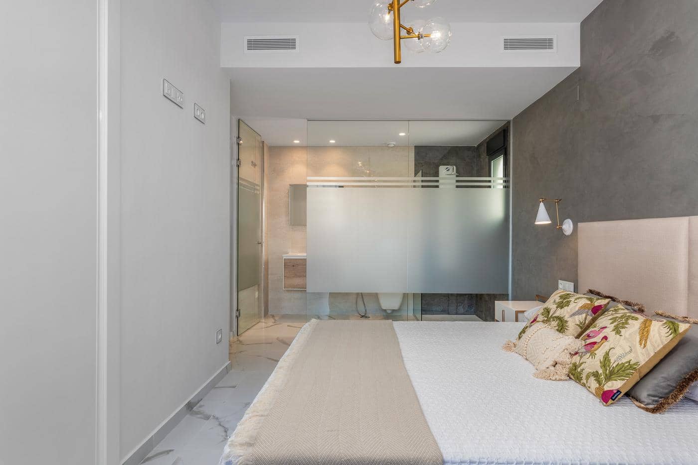 3 slaapkamer Flat te koop in San Miguel de Salinas met zwembad - € 410.000 (Ref: 7310789)