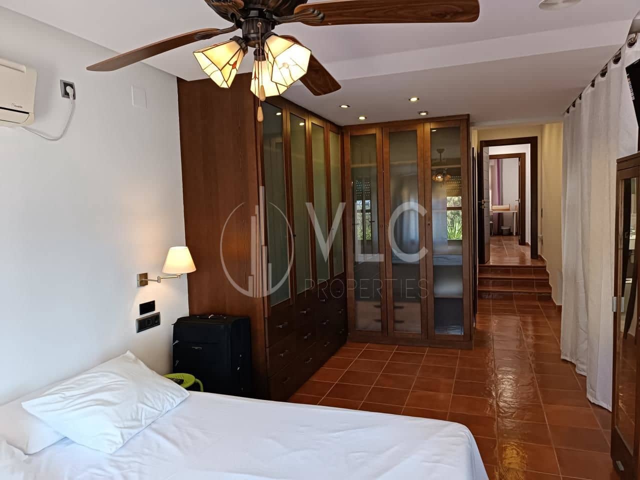 5 soveværelse Villa til salg i Godelleta med swimmingpool garage - € 440.000 (Ref: 7413423)