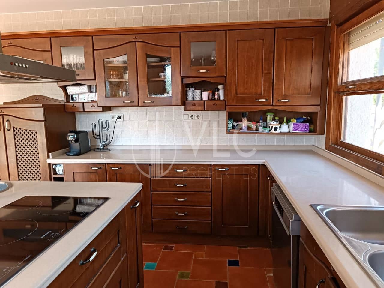 5 soveværelse Villa til salg i Godelleta med swimmingpool garage - € 440.000 (Ref: 7413423)