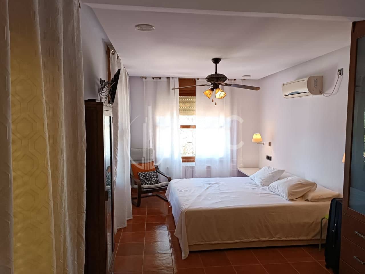 5 soveværelse Villa til salg i Godelleta med swimmingpool garage - € 440.000 (Ref: 7413423)