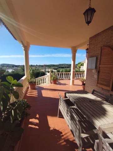 4 soveværelse Villa til salg i Montserrat med swimmingpool garage - € 315.000 (Ref: 7485666)