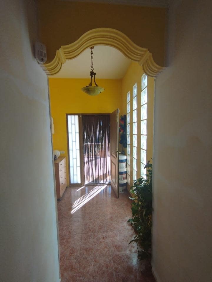 4 Zimmer Villa zu verkaufen in Montserrat mit Pool Garage - 315.000 € (Ref: 7485666)