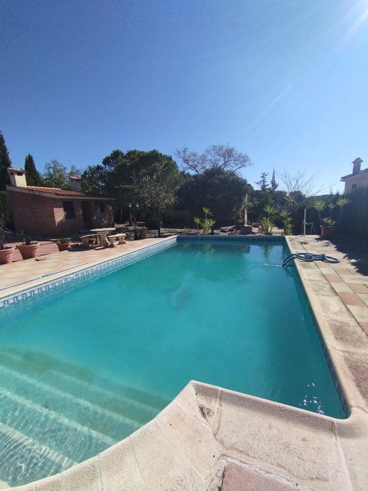 4 Zimmer Villa zu verkaufen in Montserrat mit Pool Garage - 315.000 € (Ref: 7485666)