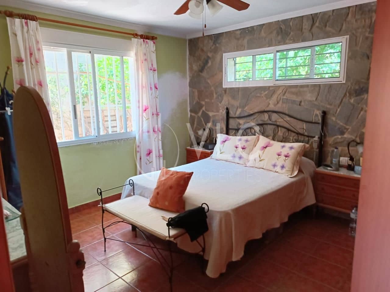 4 soveværelse Villa til salg i Montroy - € 210.000 (Ref: 7576121)