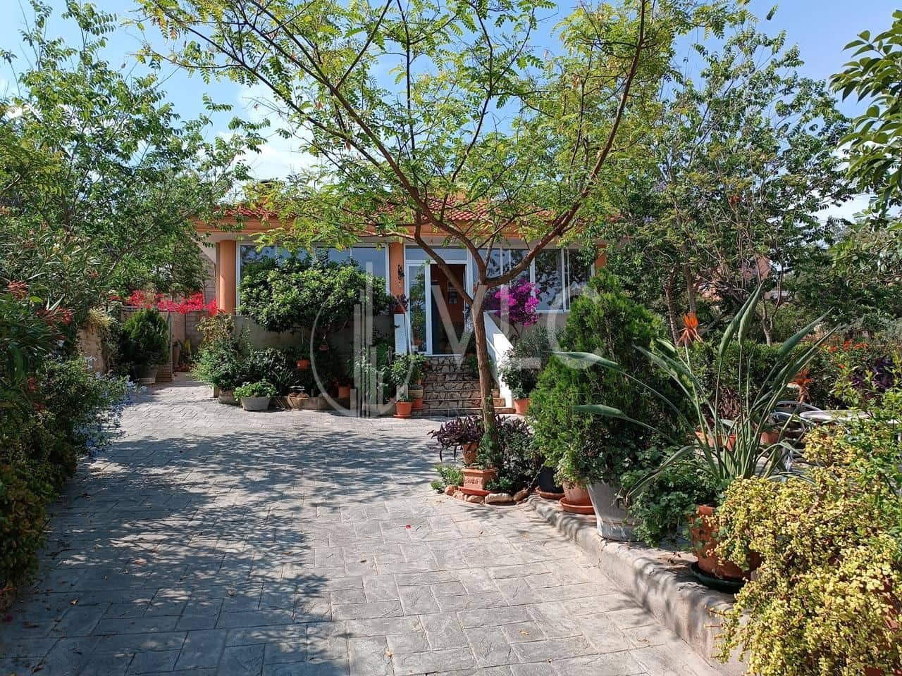 4 soveværelse Villa til salg i Montroy - € 210.000 (Ref: 7576121)