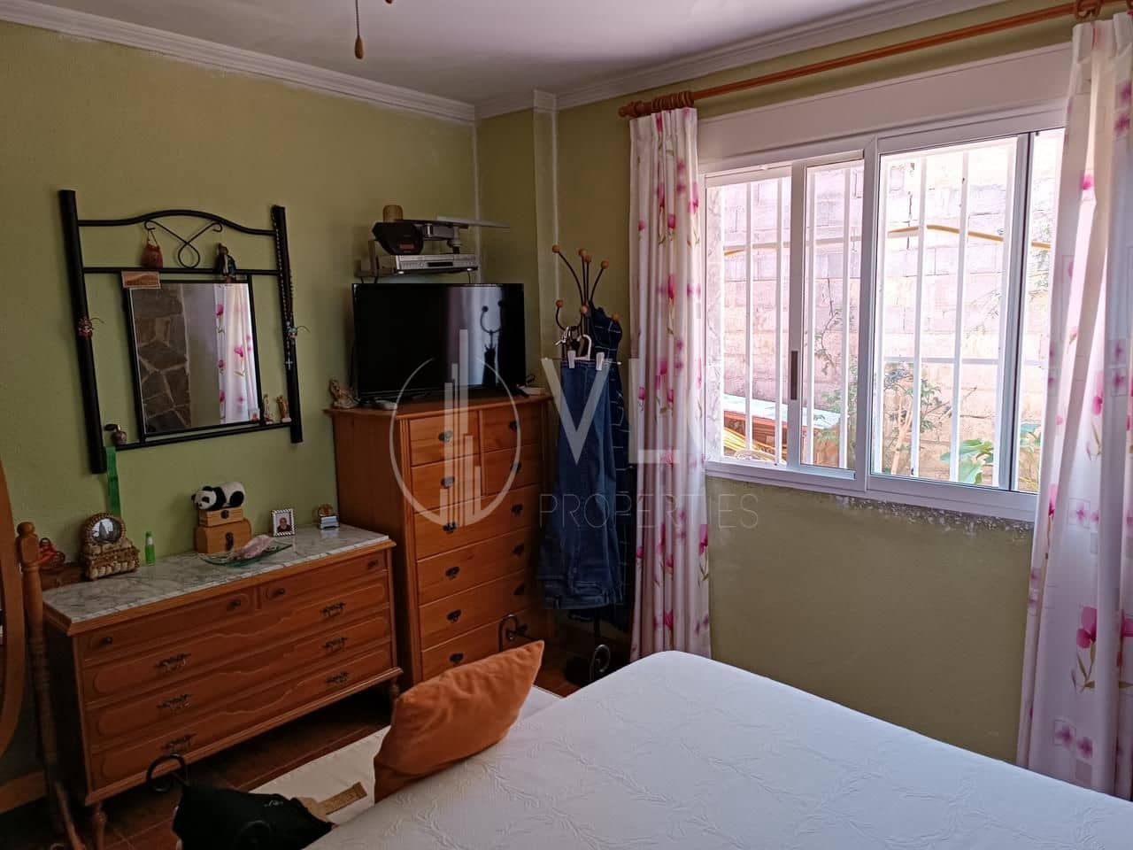 4 soveværelse Villa til salg i Montroy - € 210.000 (Ref: 7576121)