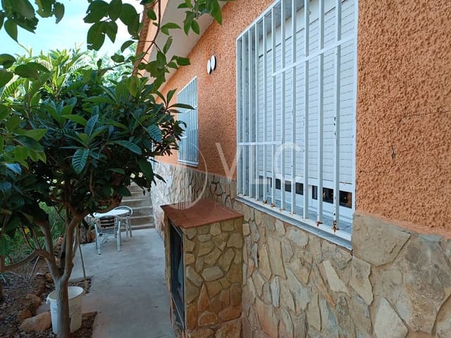 4 bedroom Villa for sale in Montroy - € 210,000 (Ref: 7576121)