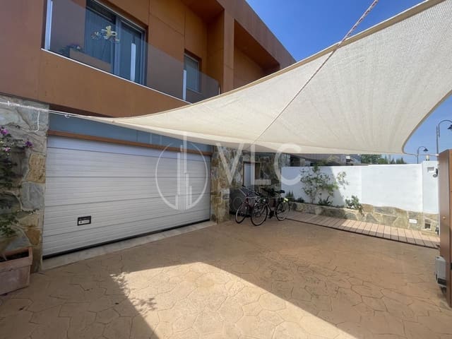 Chalet de 4 habitaciones en San Juan de Enova en venta con garaje - 285.000 € (Ref: 7581947)