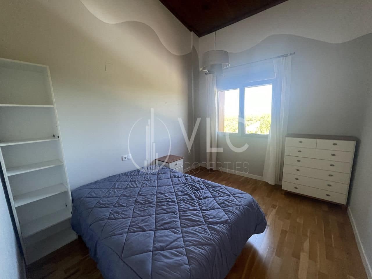 4 soverom Villa til salgs i San Juan de Enova med garasje - € 285 000 (Ref: 7581947)