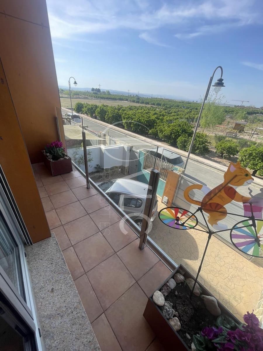 4 soverom Villa til salgs i San Juan de Enova med garasje - € 285 000 (Ref: 7581947)