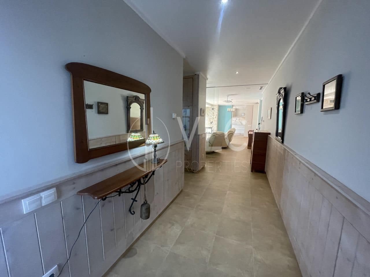 4 soverom Villa til salgs i San Juan de Enova med garasje - € 285 000 (Ref: 7581947)